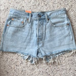 NWT Levi’s 501 Jean Shorts
